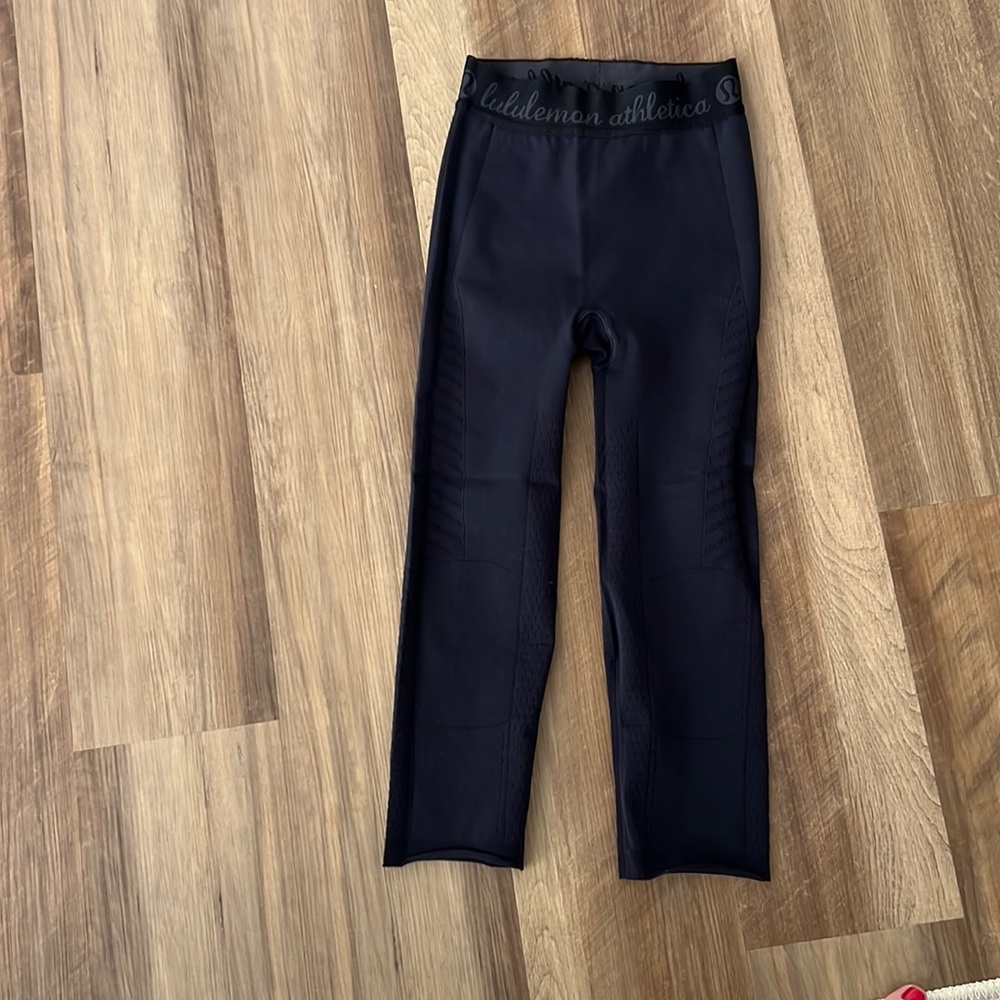 Navy lulu leggings